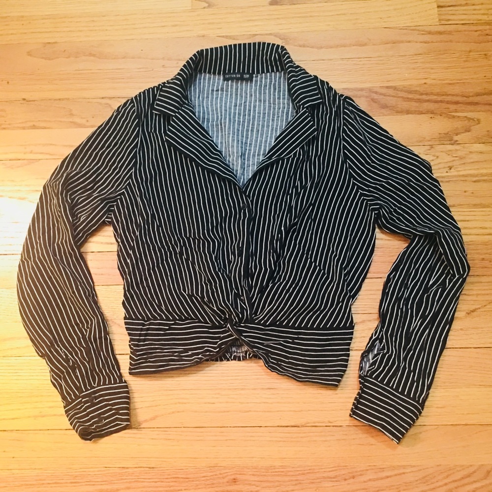 Retro Black & White Striped Knot Crop Blouse